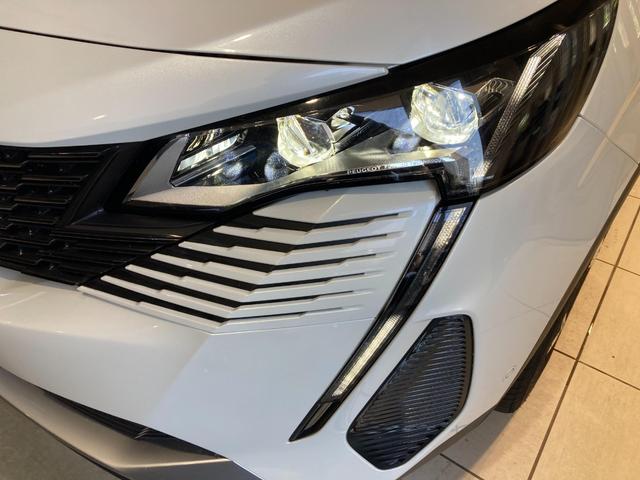 ３００８ ＧＴ　ブルーＨＤｉ　ディーゼルターボ　パワーバックドア　バックカメラ　ＥＴＣ　ＬＥＤヘッドライト　ディーゼルターボ　電動ガラスサンルーフ　運転席パワーシート　運転席・助手席シートヒーター　ＡｐｐｌｅＣａｒＰｌａｙ（10枚目）