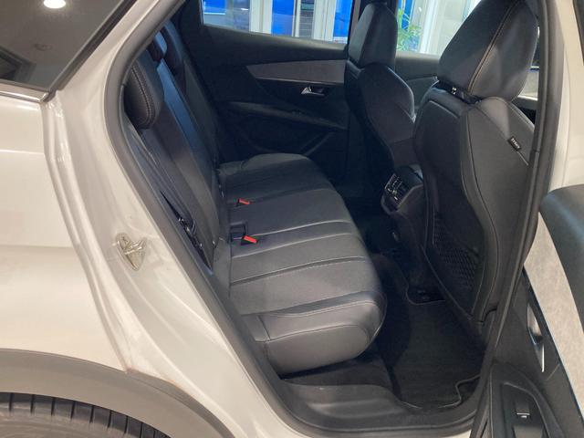 ３００８ ＧＴ　ブルーＨＤｉ　ディーゼルターボ　パワーバックドア　バックカメラ　ＥＴＣ　ＬＥＤヘッドライト　ディーゼルターボ　電動ガラスサンルーフ　運転席パワーシート　運転席・助手席シートヒーター　ＡｐｐｌｅＣａｒＰｌａｙ（20枚目）