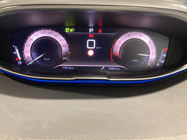 ３００８ ＧＴ　ブルーＨＤｉ　ブラックパック　ディーゼルターボ　レンターカーアップ　ＥＴＣ　純正ナビゲーション　バックカメラ　ガラスルーフ　ＡｐｐｌｅＣａｒＰｌａｙ　ディーゼルターボ　運転席・助手席シートヒーター　コブラシフト　パワーバックドア（8枚目）