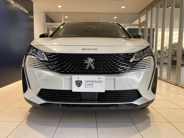 ３００８ ＧＴ　ブルーＨＤｉ　ディーゼルターボ　パノラミックサンルーフ　ディーゼルターボ　純正ナビゲーション　運転席・助手席シートヒーター　ＬＥＤヘッドライト　コブラシフト　パワーバックドア　運転席パワーシート（2枚目）