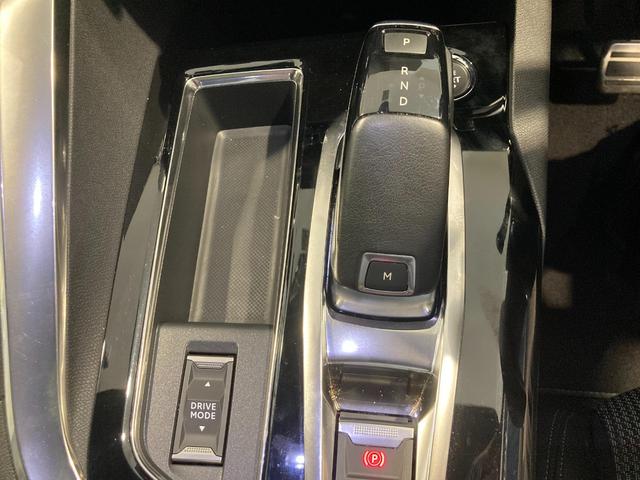 ３００８ ＧＴ　ブルーＨＤｉ　ディーゼルターボ　パノラミックサンルーフ　ディーゼルターボ　純正ナビゲーション　運転席・助手席シートヒーター　ＬＥＤヘッドライト　コブラシフト　パワーバックドア　運転席パワーシート（23枚目）