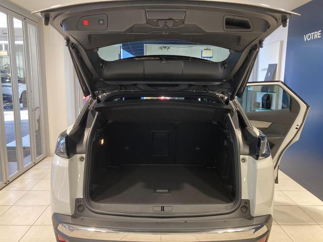 ３００８ ＧＴ　ブルーＨＤｉ　ディーゼルターボ　パノラミックサンルーフ　ディーゼルターボ　純正ナビゲーション　運転席・助手席シートヒーター　ＬＥＤヘッドライト　コブラシフト　パワーバックドア　運転席パワーシート（35枚目）