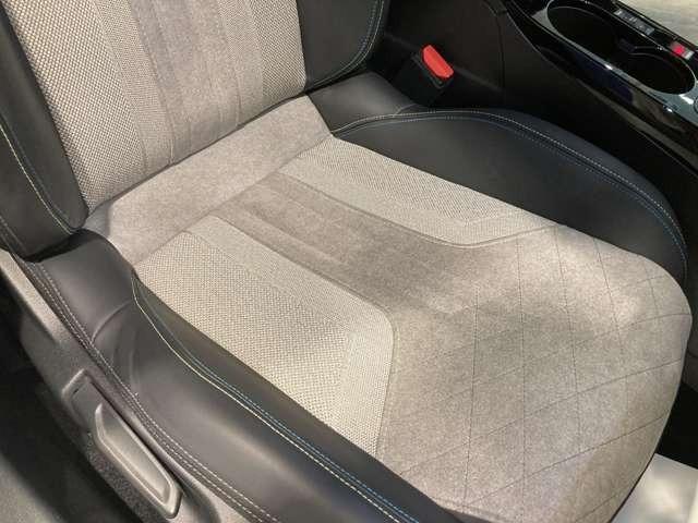 ２０８ ＧＴライン　パノラミックガラスルーフ　ＥＴＣ　バックカメラ　ＬＥＤヘッドライト　ＡＤＡＳシステム　コブラシフト（42枚目）