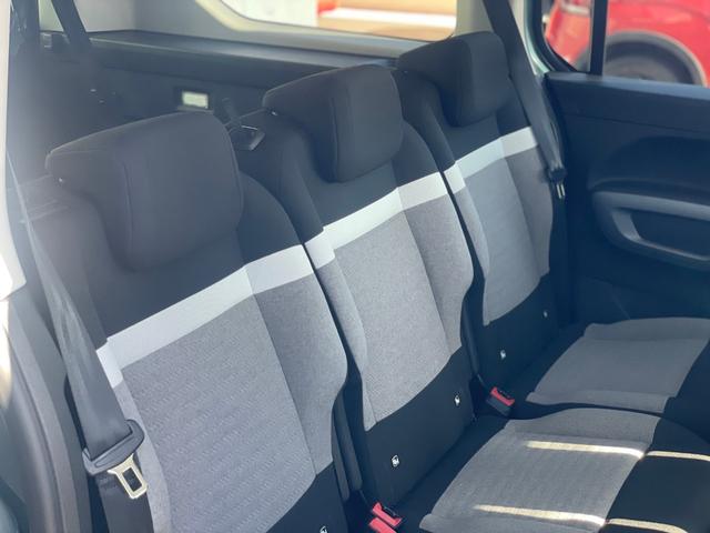 ベルランゴ ロング マックス ブルーHDi ディーゼルターボ チャイルドシートISOFIXアンカー/タイヤ空気圧警告灯/LEDヘッドライト/10インチタッチスクリーン/パノラミックガラスルーフ/先進運転支援システム/バックカメラ(10枚目)