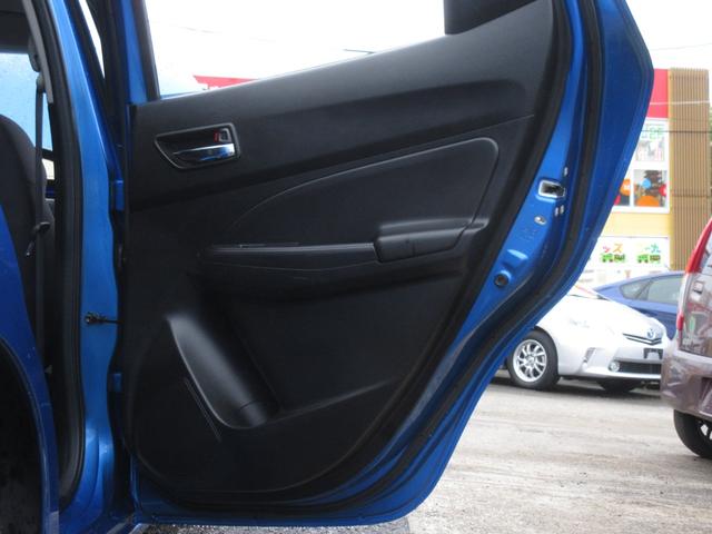 スイフト XG 社外ディスプレイオーディオ ブルートゥースオーディオ バックカメラ ETC スマートキー シートヒーター 純正15インチAW セーフティサポートレス車 軽量ボディ 5速MT(11枚目)