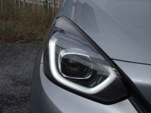 フィット e:HEVベーシック ホンダセンシング LEDヘッドライト 前後クリアランスソナー スマートキー ETC ワンオーナー 4WD(32枚目)