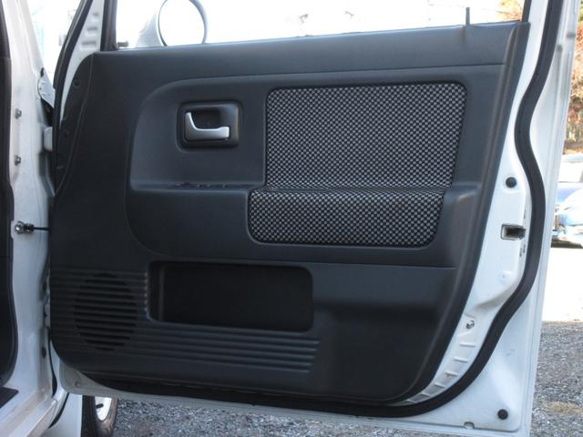 アルトラパン ＳＳ　後期型　５速ＭＴ　フジツボマフラー　テイクオフブローオフバルブ　ゼロ１０００チャンバー　社外アルミホイール（10枚目）