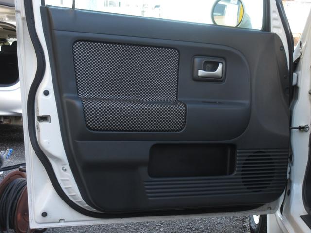 アルトラパン ＳＳ　後期型　５速ＭＴ　フジツボマフラー　テイクオフブローオフバルブ　ゼロ１０００チャンバー　社外アルミホイール（13枚目）