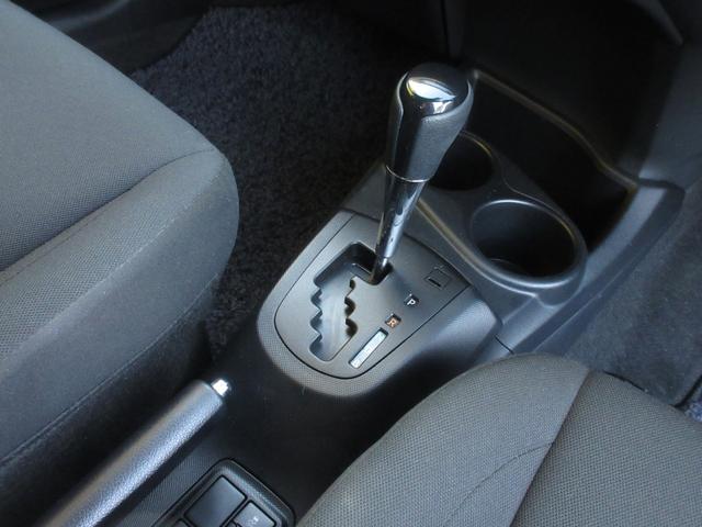 アクア Ｓスタイルブラック　後期型　純正ＳＤナビ　ブルートゥースオーディオ　ＥＴＣ　バックカメラ　スマートキー　ＬＥＤヘッドライト　前後クリアランスソナー　セーフティセンス　純正１５インチＡＷ　黒系内装（19枚目）