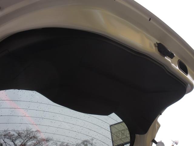 ヴィッツ F セーフティーエディションIII 後期 純正SDナビ ブルートゥースオーディオ ETC バックカメラ 前後ドライブレコーダー スマートキー LEDヘッドライト 衝突被害軽減ブレーキ 前後クリアランスソナー ワンオーナー ユーザー買取車(16枚目)