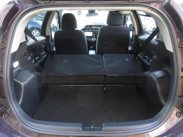 アクア Ｇ　中期型　純正ＳＤナビ　ブルートゥースオーディオ　地デジフルセグＴＶ　ドラレコ　ＥＴＣ　バックカメラ　スマートキー　クルコン　シートヒーター　社外１５インチＡＷ　衝突被害軽減ブレーキ　ワンオーナー（9枚目）