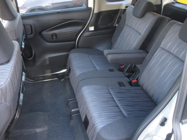 ソリオ ハイブリッドＭＺ　全方位モニター付メモリーナビ装着車　ブルートゥースオーディオ　地デジフルセグＴＶ　両側パワースライドドア　ＬＥＤヘッドライト　ＥＴＣ２．０　シートヒーター　ＡＣＣ　衝突被害軽減ブレーキ（7枚目）