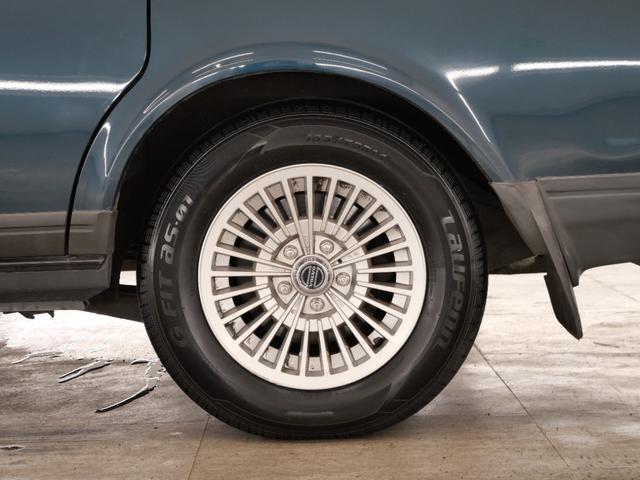 ２４０ 　クラシックリミテッドエディション　最終モデル　限定車　ブラックレザーシート　ウッドパネル　純正コロナ１４インチＡＷ　ブラックモール　クラシックリミテッド専用エンブレム　新品タイヤ交換済み（48枚目）