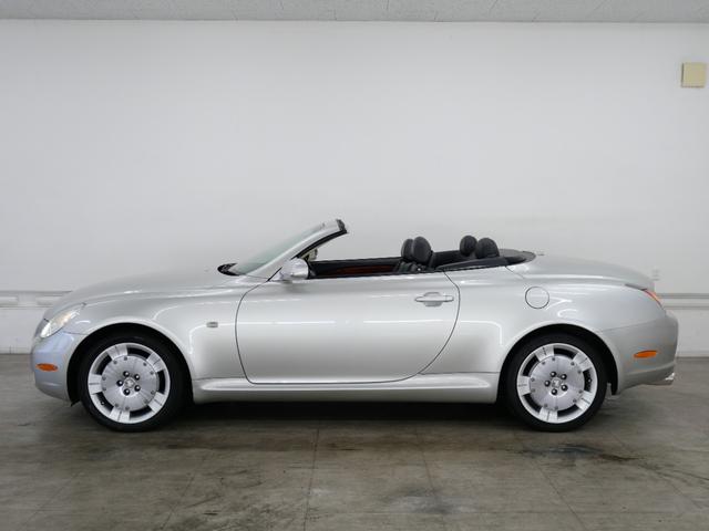 ソアラ ４３０ＳＣＶ　電動オープン　マークレビンソン　黒レザーシート　パワーシート　シートヒーター　ウッドコンビハンドル　純正１８インチアルミホイール　純正ＤＶＤナビ　クルーズコントロール　キーレスキー　保証付き　禁煙車（5枚目）