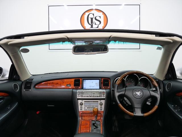 ソアラ ４３０ＳＣＶ　電動オープン　マークレビンソン　黒レザーシート　パワーシート　シートヒーター　ウッドコンビハンドル　純正１８インチアルミホイール　純正ＤＶＤナビ　クルーズコントロール　キーレスキー　保証付き　禁煙車（21枚目）