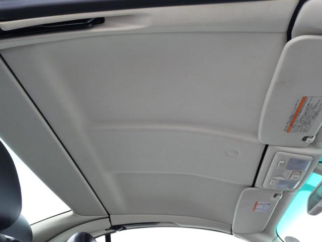 ソアラ ４３０ＳＣＶ　電動オープン　マークレビンソン　黒レザーシート　パワーシート　シートヒーター　ウッドコンビハンドル　純正１８インチアルミホイール　純正ＤＶＤナビ　クルーズコントロール　キーレスキー　保証付き　禁煙車（32枚目）