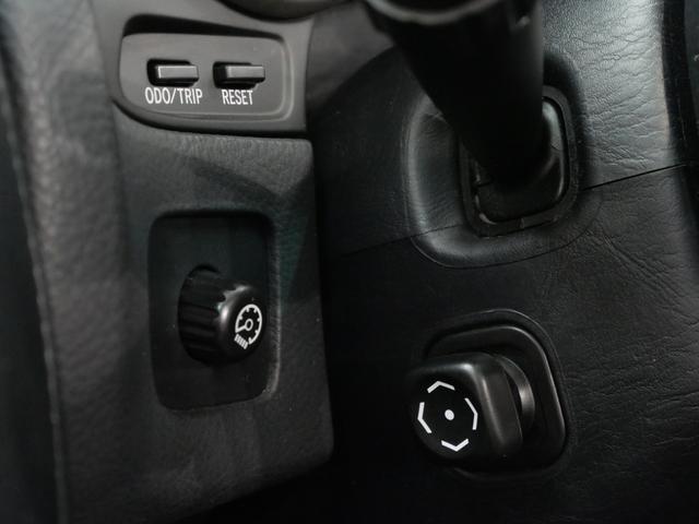 ソアラ ４３０ＳＣＶ　電動オープン　マークレビンソン　黒レザーシート　パワーシート　シートヒーター　ウッドコンビハンドル　純正１８インチアルミホイール　純正ＤＶＤナビ　クルーズコントロール　キーレスキー　保証付き　禁煙車（53枚目）