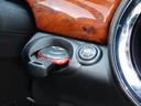 クーパーＳ　ロードスター　後期モデル　ジョンクーパーワークス１７インチＡＷ　ブラックレザーシート　シートヒーター　電動リアスポイラー　パドルシフト　レザーステアリング　ウッド調インパネ　スペアキー　保証付き　禁煙車（64枚目）