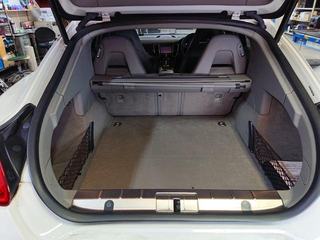 S 革シート ナビ フルセグTV MTモード 正規D車(8枚目)