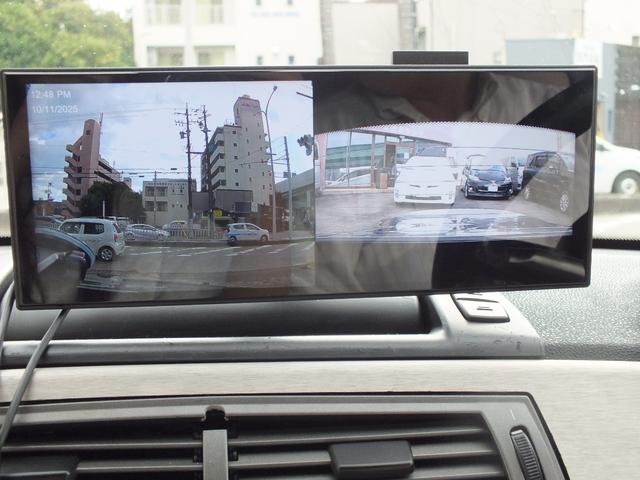 Ｚ４ ３．０ｉ　電動ルーフ　革シート　シートヒーター付き電動シート　キーレス　ＥＴＣ　タワーバー（25枚目）