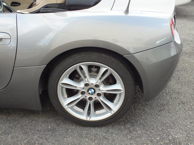 Ｚ４ ３．０ｉ　電動ルーフ　革シート　シートヒーター付き電動シート　キーレス　ＥＴＣ　タワーバー（35枚目）