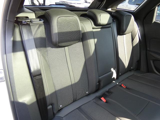 ３００８ ＧＴハイブリッド４　正規認定中古車　保証整備付　弊社代車　ＥＴＣ　ドラレコ　バックカメラ　電動シート　衝突軽減ブレーキ　アイドリングストップ　障害物ソナー　レーンキープ　アクティブクルコン　ＬＥＤライト　サンルーフ（34枚目）