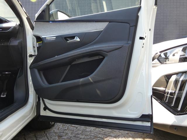 ３００８ ＧＴハイブリッド４　正規認定中古車　保証整備付　弊社代車　ＥＴＣ　ドラレコ　バックカメラ　電動シート　衝突軽減ブレーキ　アイドリングストップ　障害物ソナー　レーンキープ　アクティブクルコン　ＬＥＤライト　サンルーフ（40枚目）