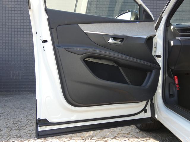 ３００８ ＧＴハイブリッド４　正規認定中古車　保証整備付　弊社代車　ＥＴＣ　ドラレコ　バックカメラ　電動シート　衝突軽減ブレーキ　アイドリングストップ　障害物ソナー　レーンキープ　アクティブクルコン　ＬＥＤライト　サンルーフ（41枚目）