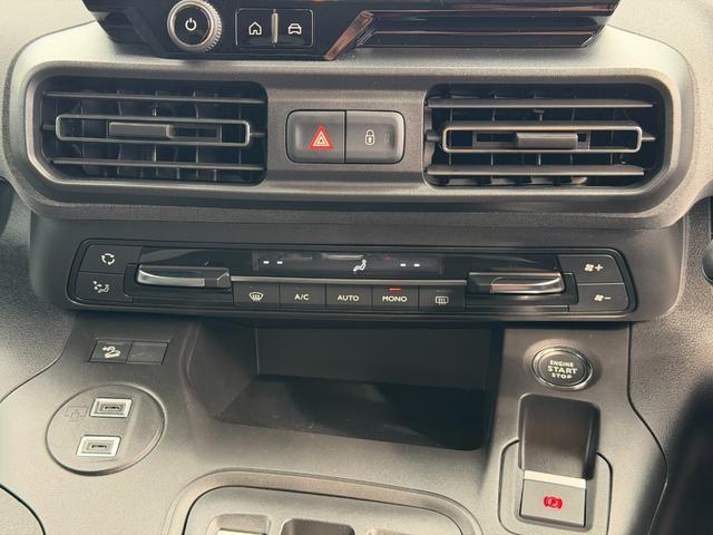 リフター ＧＴ　新車保証継承　弊社デモカー　ＥＴＣ　ドラレコ前後３６０°コーナーセンサー　両側スライドドア　１７インチホイール（6枚目）