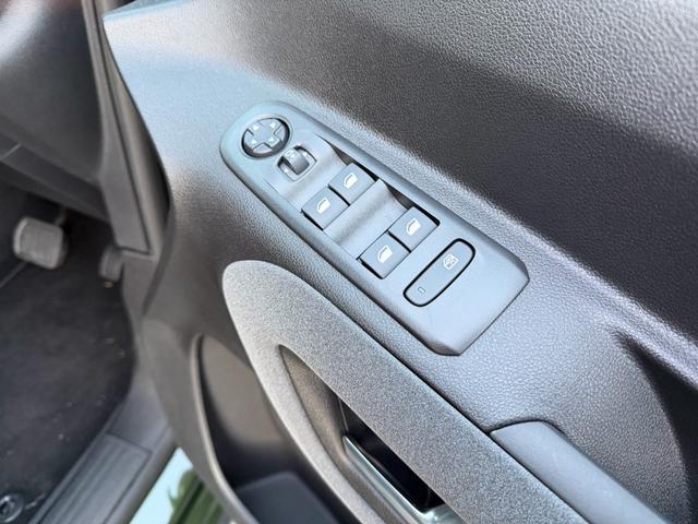 リフター ロングＧＴ　弊社デモカー　新車保証継承　ＥＴＣ　ドラレコ　スライドドア　カープレイ　アンドロイドオート　３６０°コーナーセンサー　サイドカメラ（7枚目）