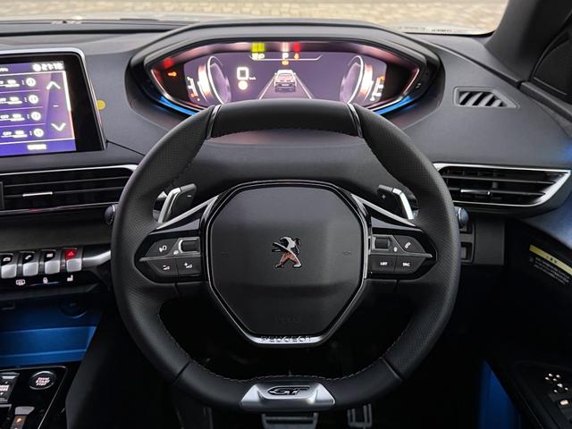 ５００８ ＧＴ　弊社デモカー　新車保証継承　パワーシート　電動リアゲート　カープレイ　アンドロイドオート　３６０°コーナーセンサー　アダプティブクルーズコントロール　パノラミックルーフ（4枚目）