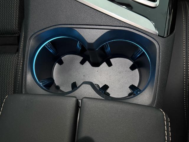 ５００８ ＧＴ　弊社デモカー　新車保証継承　パワーシート　電動リアゲート　カープレイ　アンドロイドオート　３６０°コーナーセンサー　アダプティブクルーズコントロール　パノラミックルーフ（12枚目）