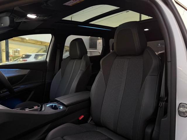 ５００８ ＧＴ　弊社デモカー　新車保証継承　パワーシート　電動リアゲート　カープレイ　アンドロイドオート　３６０°コーナーセンサー　アダプティブクルーズコントロール　パノラミックルーフ（15枚目）