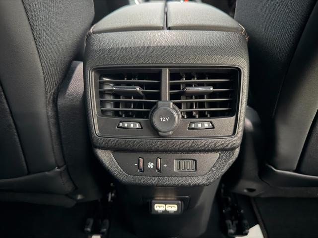 ５００８ ＧＴ　弊社デモカー　新車保証継承　パワーシート　電動リアゲート　カープレイ　アンドロイドオート　３６０°コーナーセンサー　アダプティブクルーズコントロール　パノラミックルーフ（21枚目）