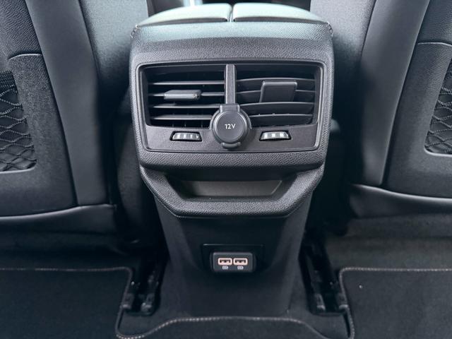 ３００８ ＧＴ　弊社デモカー　新車保証継承　ＥＴＣ　ドラレコ　パノラミックルーフ　カープレイ　アンドロイドオート　３６０°コーナーセンサー　バックカメラ　サイドカメラ　ヒルコントロール（22枚目）