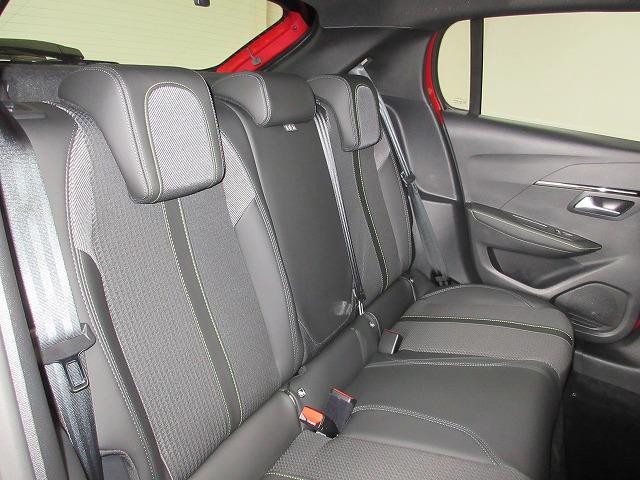 ｅ－２０８ ＧＴ　元試乗車　純正ナビ　ＡｐｐｌｅＣａｒＰｌａｙ　ＡｎｄｒｏｉｄＡｕｔｏ（15枚目）