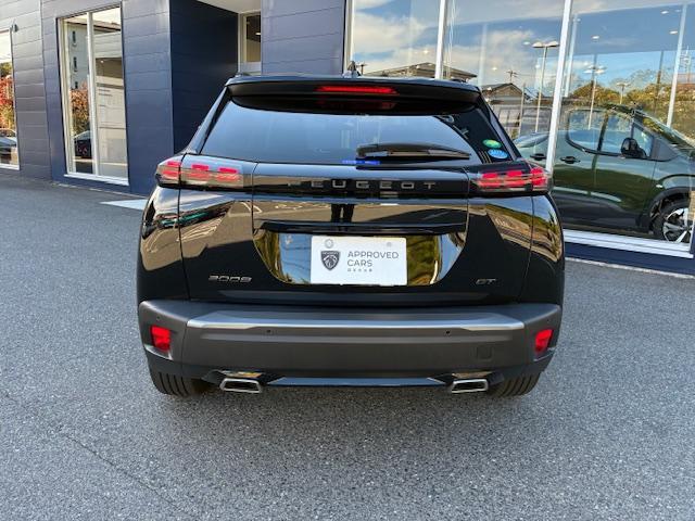 ブラックはクールな印象です