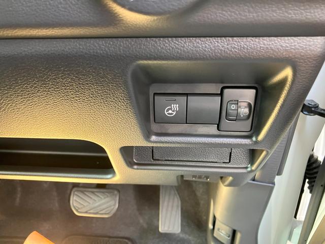 スペーシアカスタム ハイブリッドＸＳ　両側電動スライドドア　ステアリングヒーター　ナビ　ＴＶ　スマートキー　ＣＤ　ＤＶＤ　ベンチシート　アイドリングストップ　全方位カメラ　シートヒーター（31枚目）