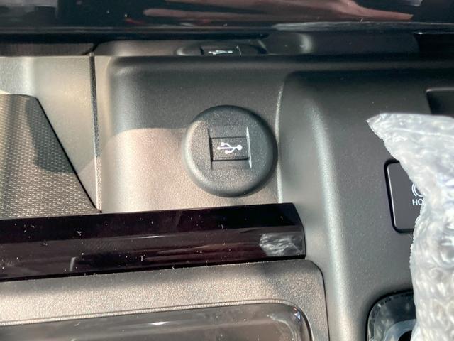 スペーシアカスタム ハイブリッドＸＳ　両側電動スライドドア　ステアリングヒーター　ナビ　ＴＶ　スマートキー　ＣＤ　ＤＶＤ　ベンチシート　アイドリングストップ　全方位カメラ　シートヒーター（40枚目）