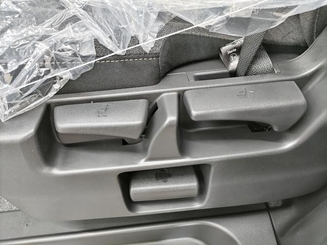 セレナ e-パワー ハイウェイスターV アラウンドビューモニター+ルームミラー+ドラレコ+LEDヘッドライト+NCナビ+ETC2.0+SOSコール 登録済未使用車(30枚目)