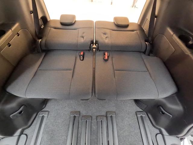 セレナ e-パワー ハイウェイスターV アラウンドビューモニター+ルームミラー+ドラレコ+LEDヘッドライト+NCナビ+ETC2.0+SOSコール 登録済未使用車(44枚目)