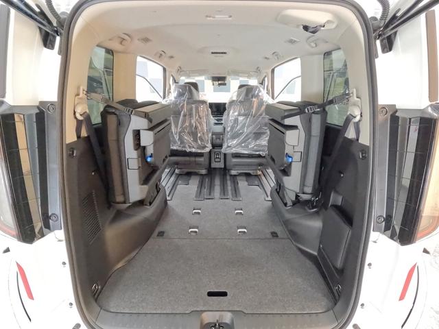 セレナ e-パワー ハイウェイスターV アラウンドビューモニター+ルームミラー+ドラレコ+LEDヘッドライト+NCナビ+ETC2.0+SOSコール 登録済未使用車(48枚目)