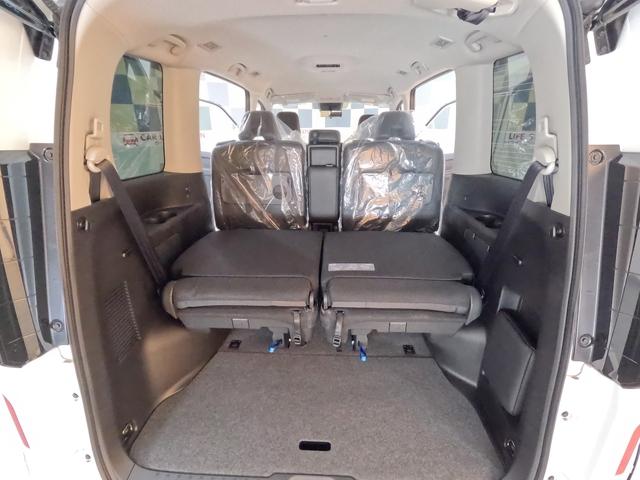 セレナ e-パワー ハイウェイスターV アラウンドビューモニター+ルームミラー+ドラレコ+LEDヘッドライト+NCナビ+ETC2.0+SOSコール 登録済未使用車(50枚目)