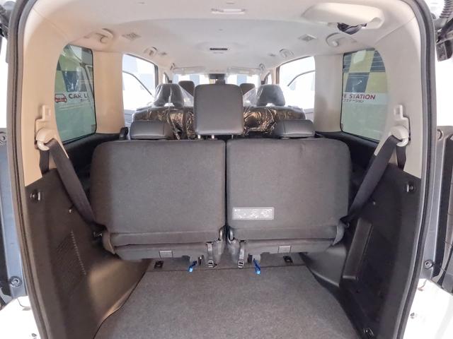 セレナ e-パワー ハイウェイスターV アラウンドビューモニター+ルームミラー+ドラレコ+LEDヘッドライト+NCナビ+ETC2.0+SOSコール 登録済未使用車(51枚目)