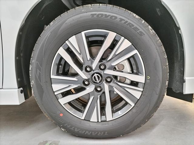 セレナ e-パワー ハイウェイスターV アラウンドビューモニター+ルームミラー+ドラレコ+LEDヘッドライト+NCナビ+ETC2.0+SOSコール 登録済未使用車(74枚目)