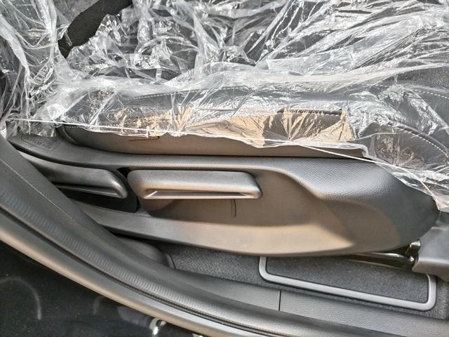 お車の知識がない方でも、丁寧にご説明致します★お気軽に販売スタッフまでお問い合わせ下さい！