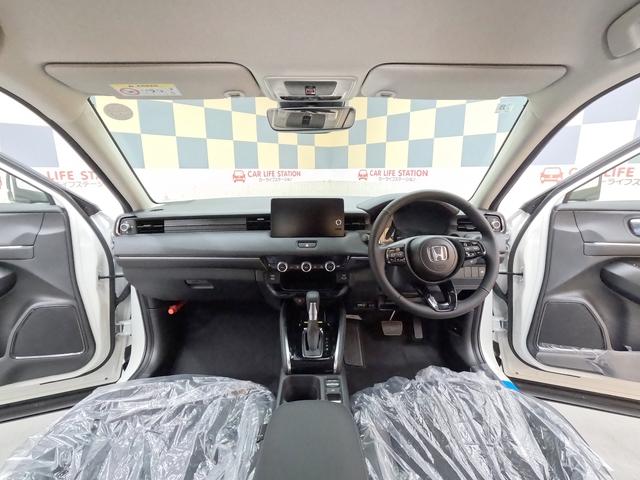 ヴェゼル e:HEV Z ホンダコネクトナビ+ETC2.0+ワイヤレス充電器 Honda SENSING 登録済未使用車 LEDヘッドライト 前席シートヒーター/ステアリングヒーター 電子パーキングブレーキ スマートキー(8枚目)
