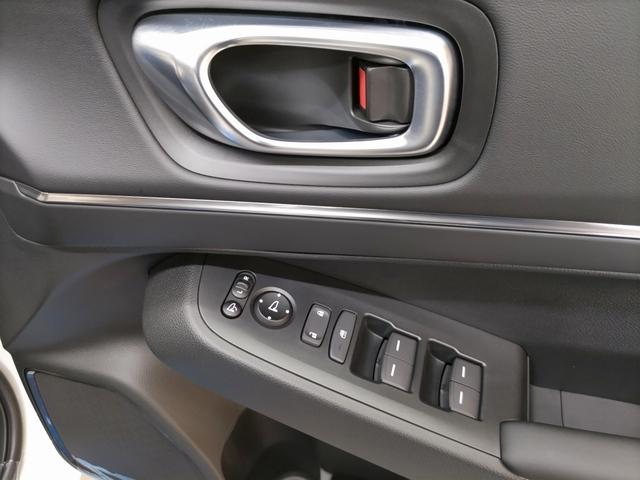 ヴェゼル e:HEV Z ホンダコネクトナビ+ETC2.0+ワイヤレス充電器 Honda SENSING 登録済未使用車 LEDヘッドライト 前席シートヒーター/ステアリングヒーター 電子パーキングブレーキ スマートキー(20枚目)