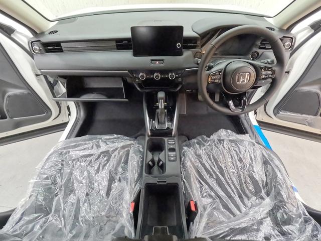 ヴェゼル e:HEV Z ホンダコネクトナビ+ETC2.0+ワイヤレス充電器 Honda SENSING 登録済未使用車 LEDヘッドライト 前席シートヒーター/ステアリングヒーター 電子パーキングブレーキ スマートキー(10枚目)