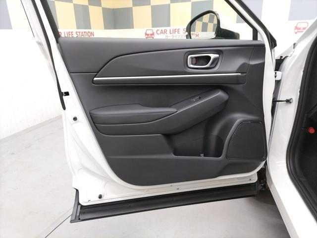 ヴェゼル e:HEV Z ホンダコネクトナビ+ETC2.0+ワイヤレス充電器 Honda SENSING 登録済未使用車 LEDヘッドライト 前席シートヒーター/ステアリングヒーター 電子パーキングブレーキ スマートキー(34枚目)